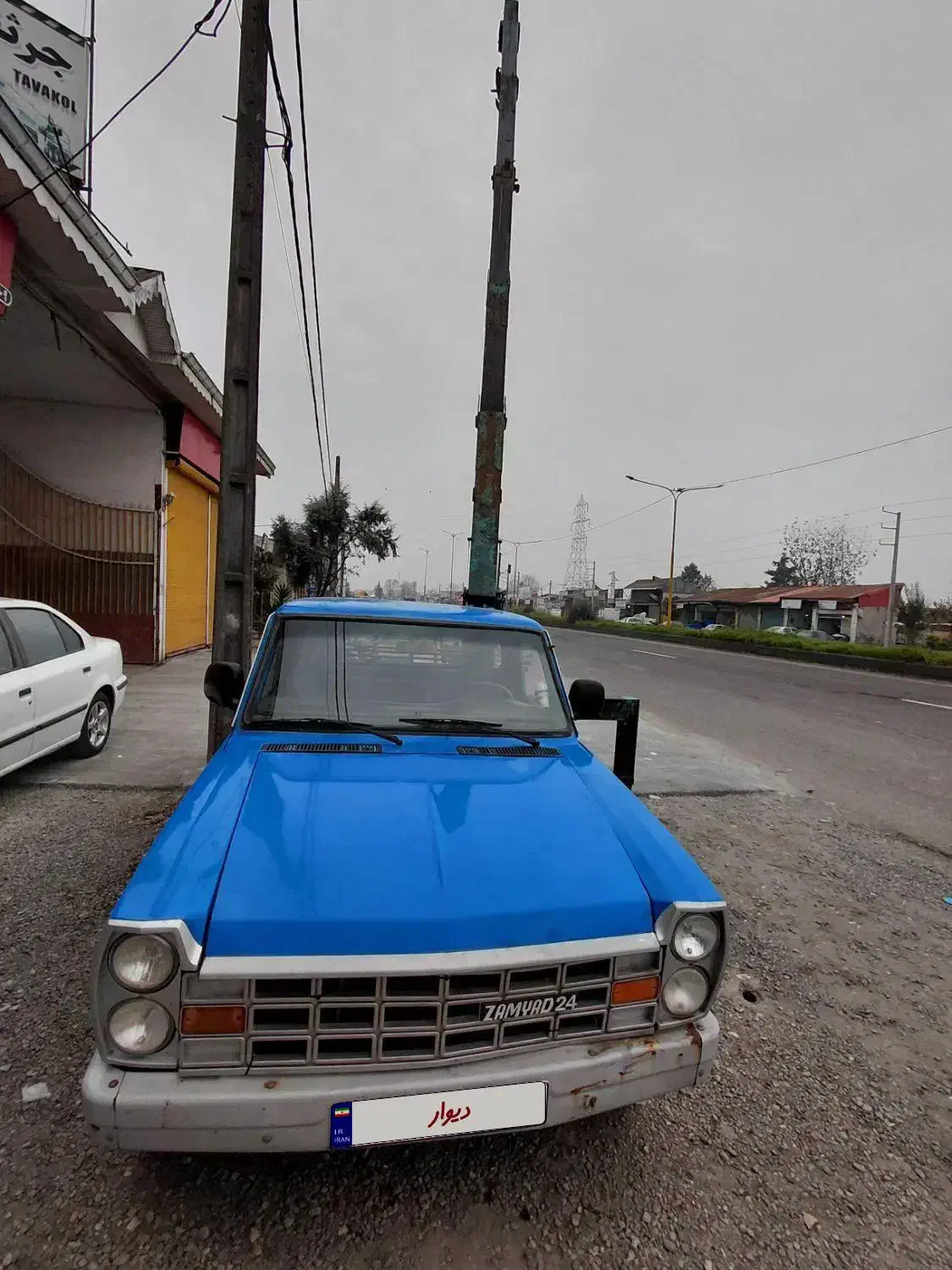 نیسان جرثقیل دیزل|خودرو سواری و وانت|رشت, حومه رشت|دیوار