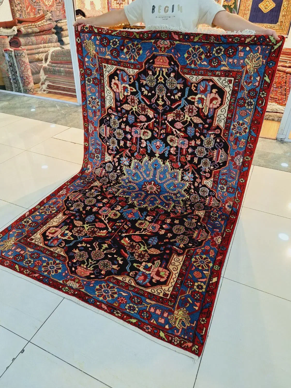 قالی دستباف کف مشکی عشوندی|فرش|تهران, اکباتان|دیوار