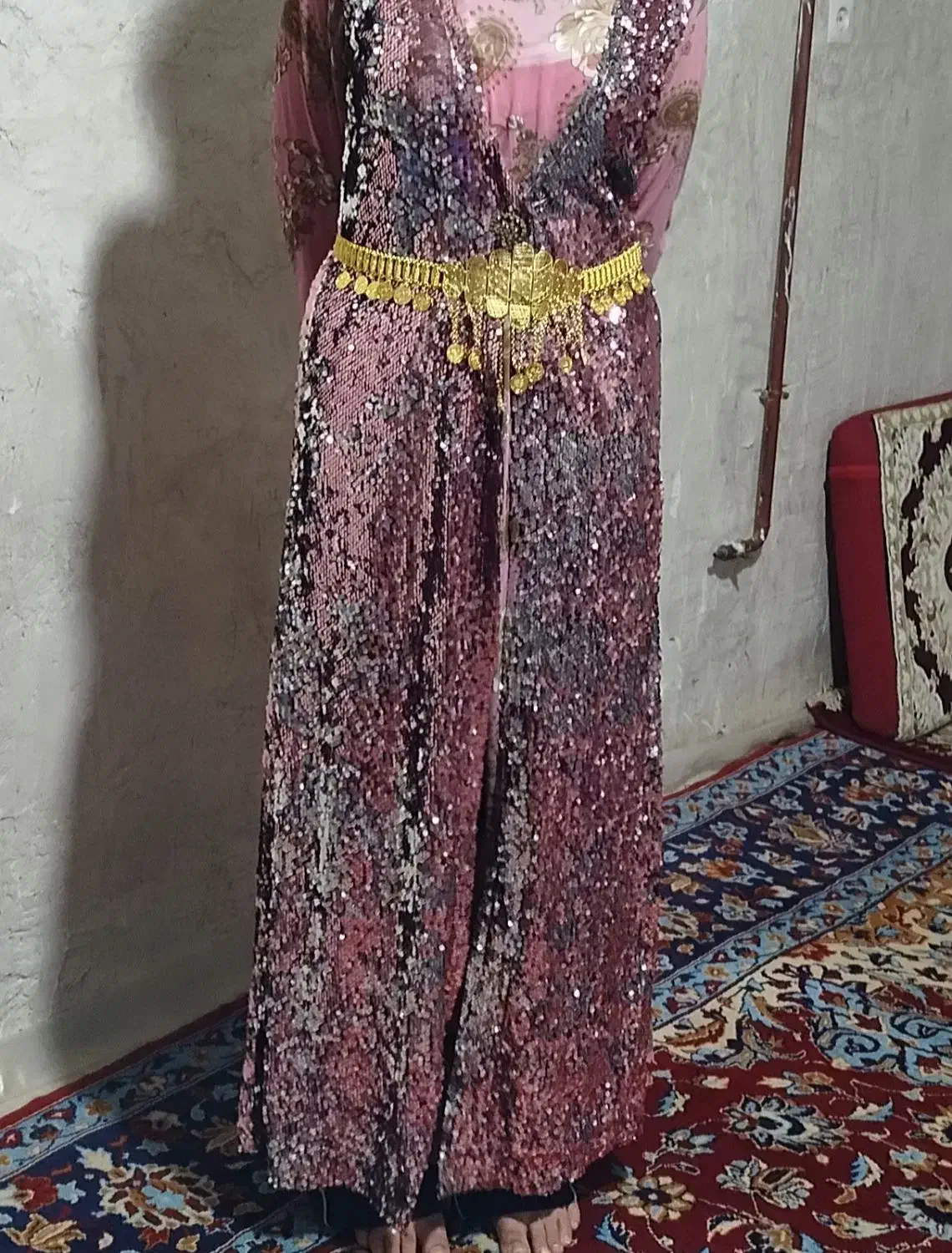 لباس کردی کار کرده|لباس|تویسرکان, |دیوار