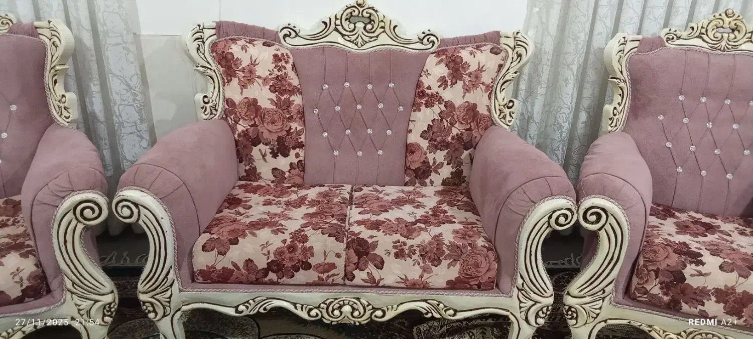 مبل سلطنتی|مبلمان خانگی و میز عسلی|شفت, |دیوار