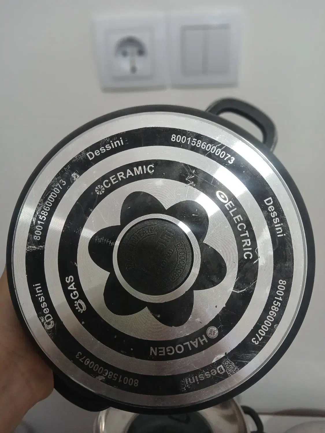 یک سرویس قابلامه نونواصلااستفاده نشده|ظروف پخت‌وپز|چالدران, |دیوار