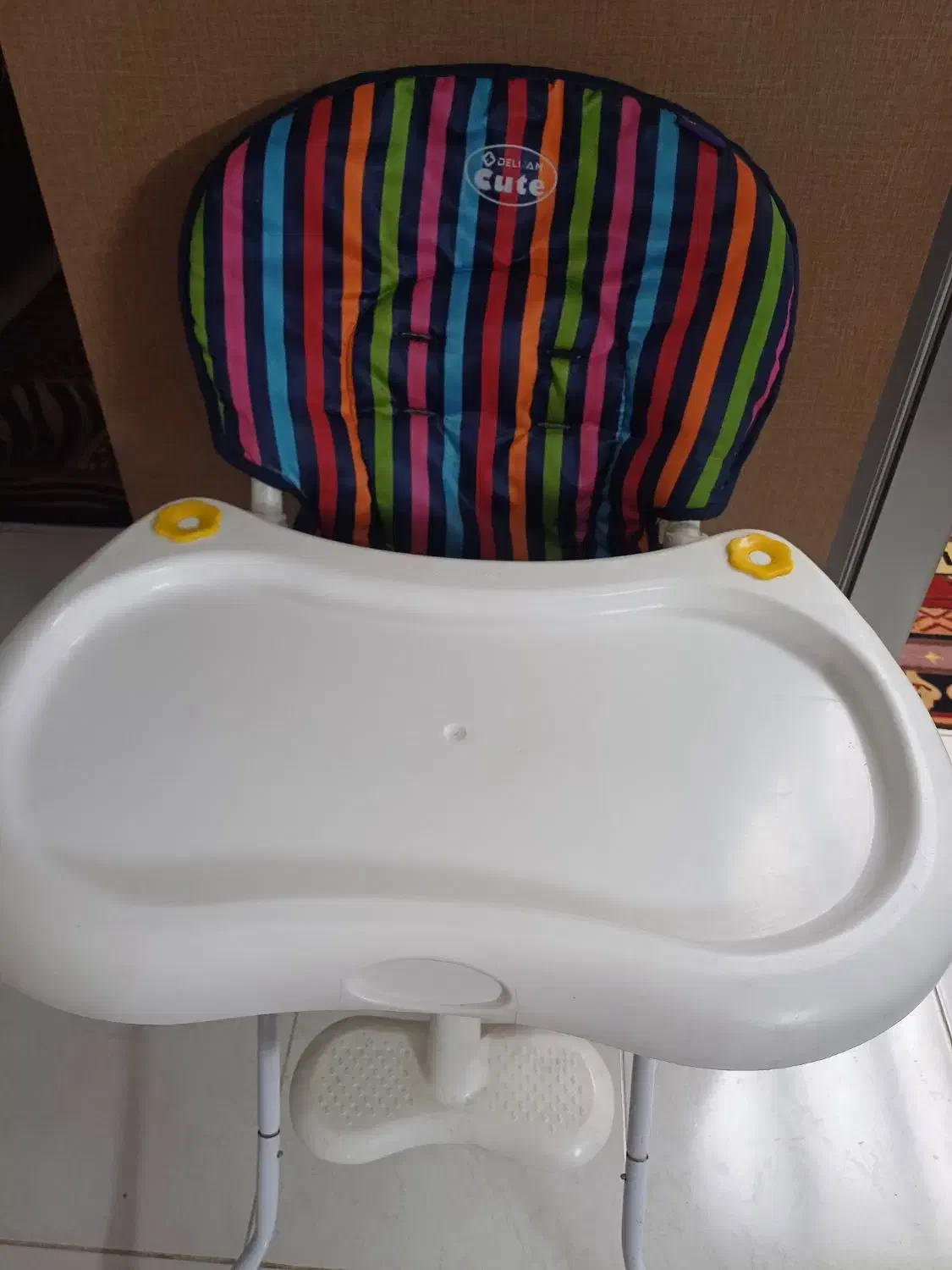 صندلی غذای کودک|تخت و صندلی بچه|شاهین‌شهر, مسکن مهر|دیوار