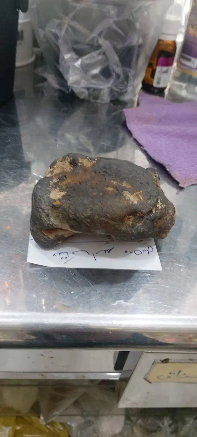 شهاب سنگ|کلکسیون اشیاء عتیقه|شیرگاه, |دیوار