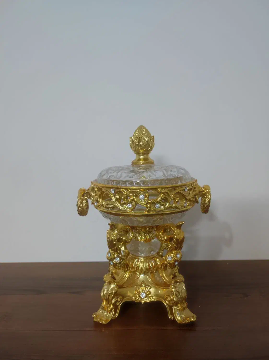 ۵عدد ظرف عیدانه سالم ومرتب به فروش میرسد|ظروف سرو و پذیرایی|مشهد, حسین‌آباد|دیوار