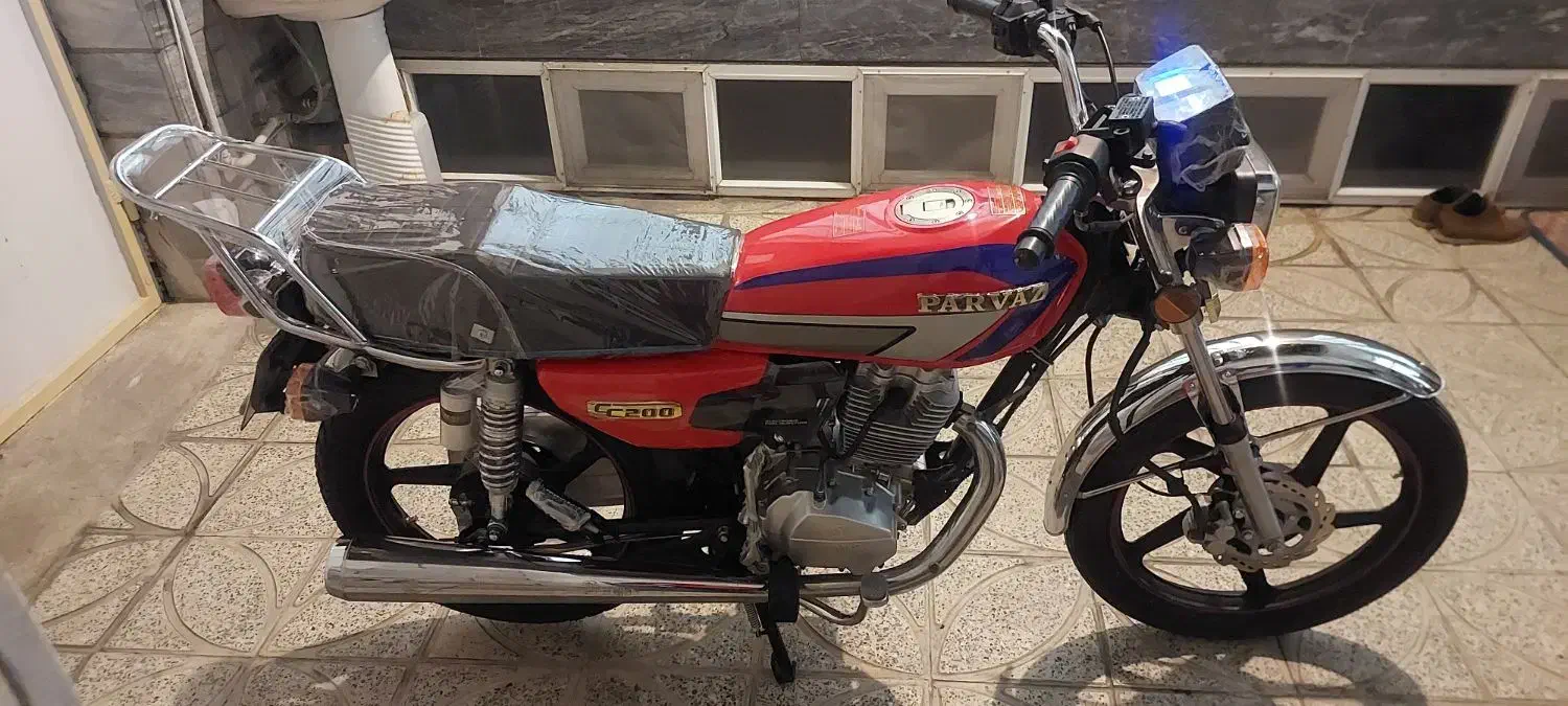 200 پرواز|موتورسیکلت|بروجرد, |دیوار