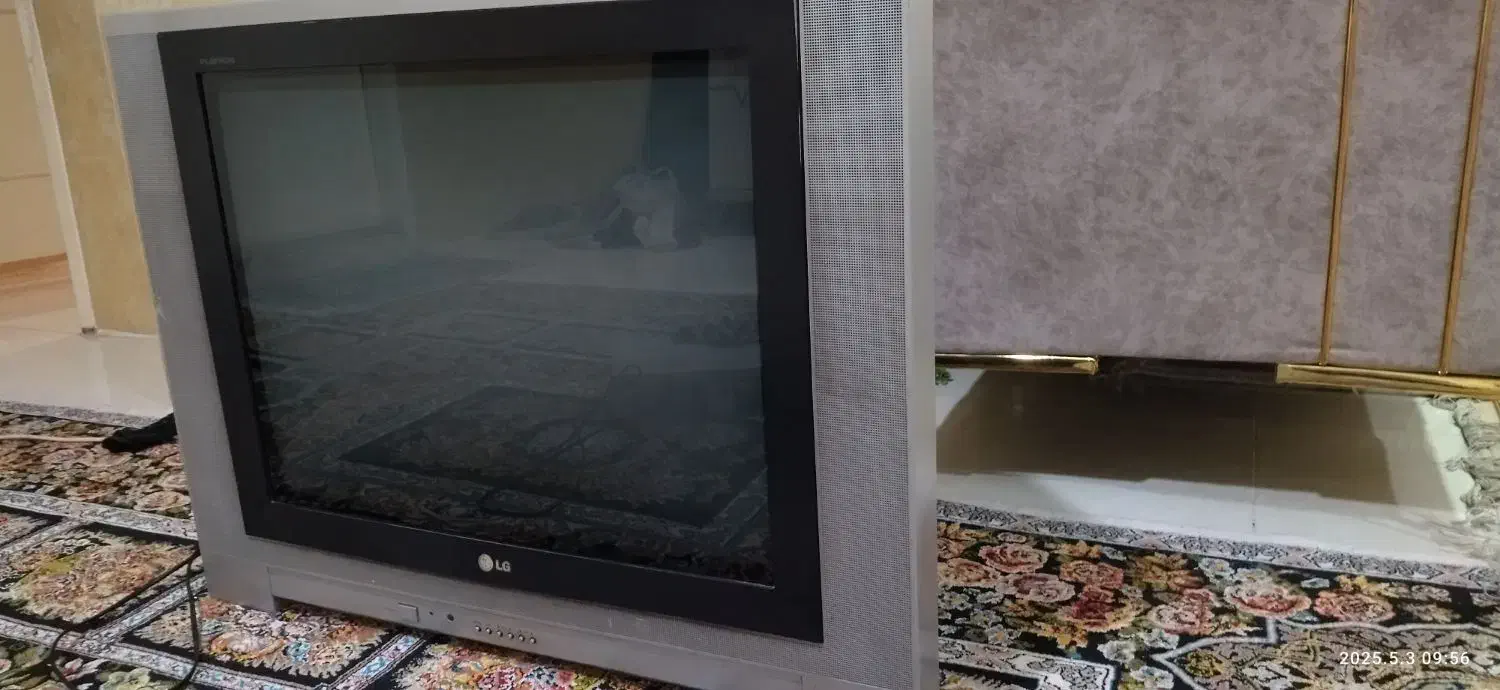 تلویزیون برا فروش|تلویزیون و پروژکتور|پرند, فاز ۵|دیوار