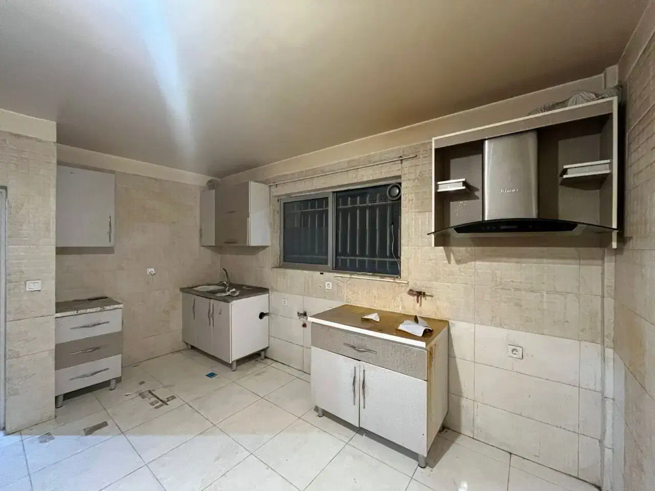 کابینت دست دوم|مصالح و تجهیزات ساختمان|تهران, شهید فکوری|دیوار