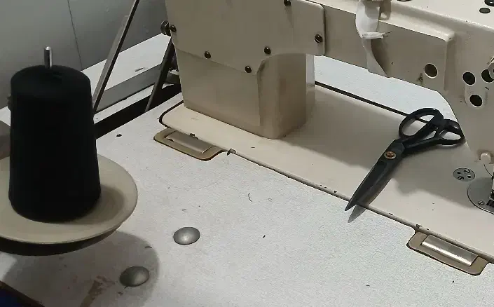 چرخ خیاطی راسته و سردوز|چرخ خیاطی و ریسندگی|یزد, |دیوار