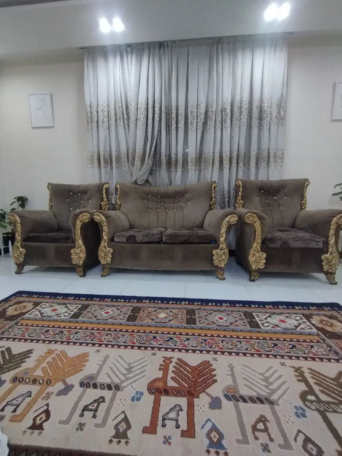 فروش مبل سلطنتی و لباسشویی کنوود اصل زیرقیمت|مبلمان خانگی و میز عسلی|فولادشهر, C8|دیوار