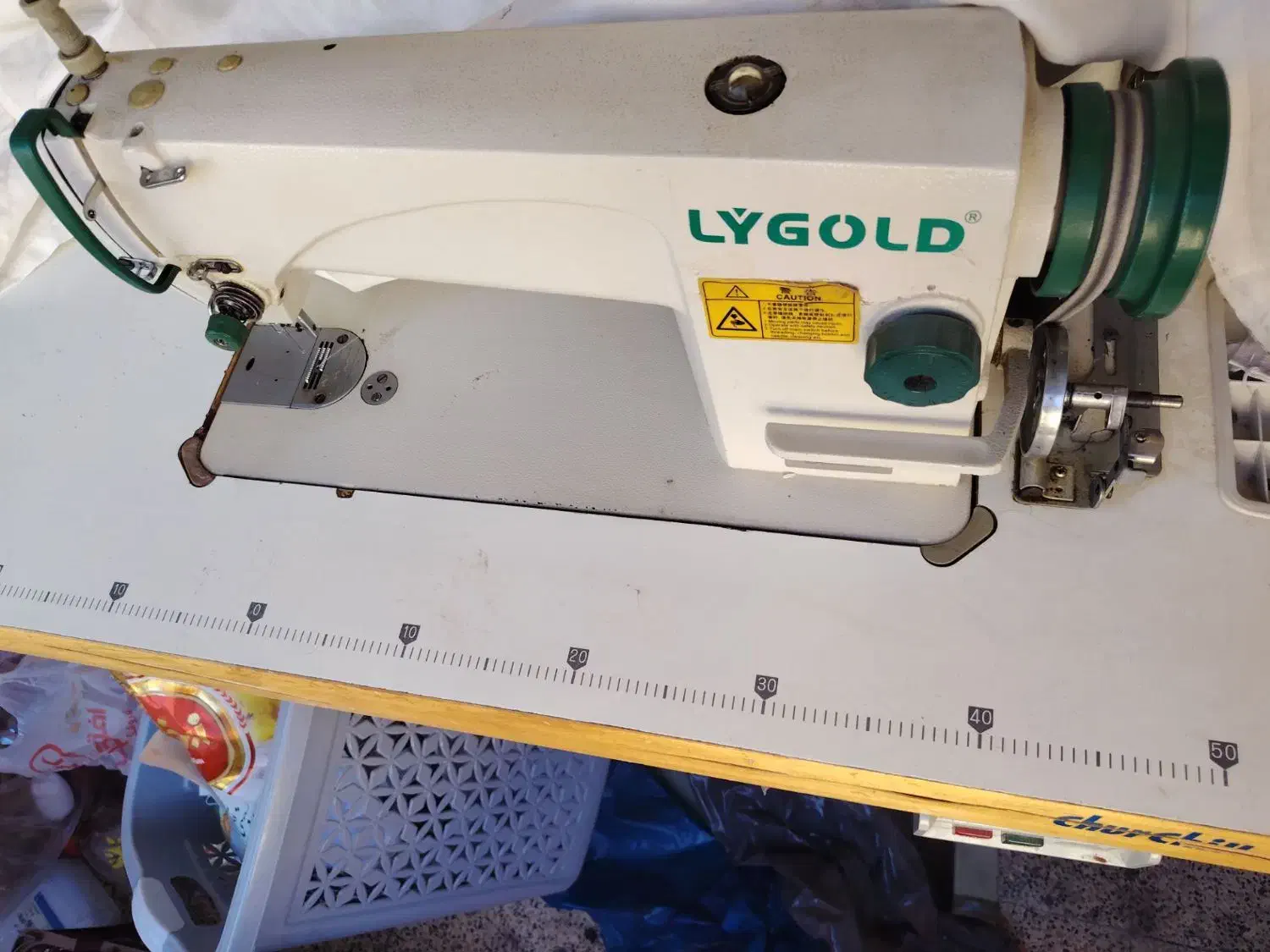 چرخ خیاطی صنعتی راسته|چرخ خیاطی و ریسندگی|هشتگرد, فاز ۲ مهستان|دیوار