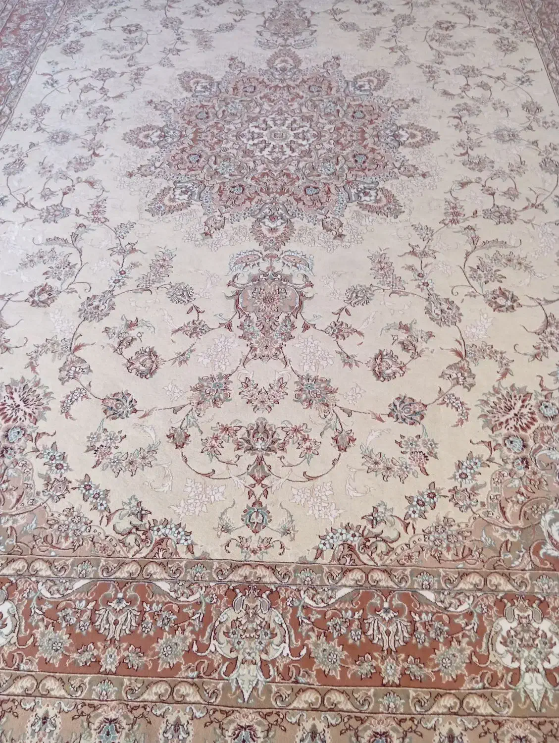 قالی ۷۰۰شانه|فرش|ایذه, |دیوار