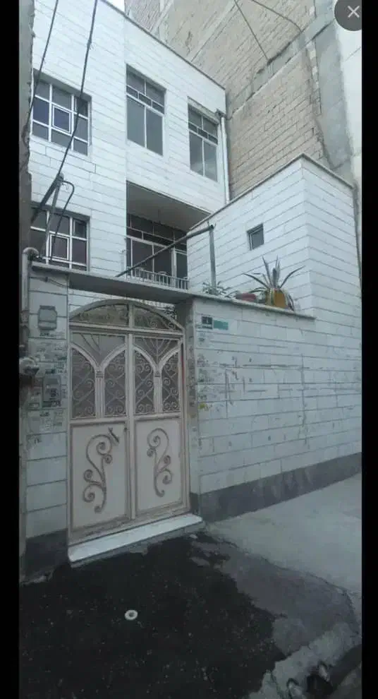 اجاره واحد ویلایی۲طبقه دربستی باحیاط اداری مسکونی