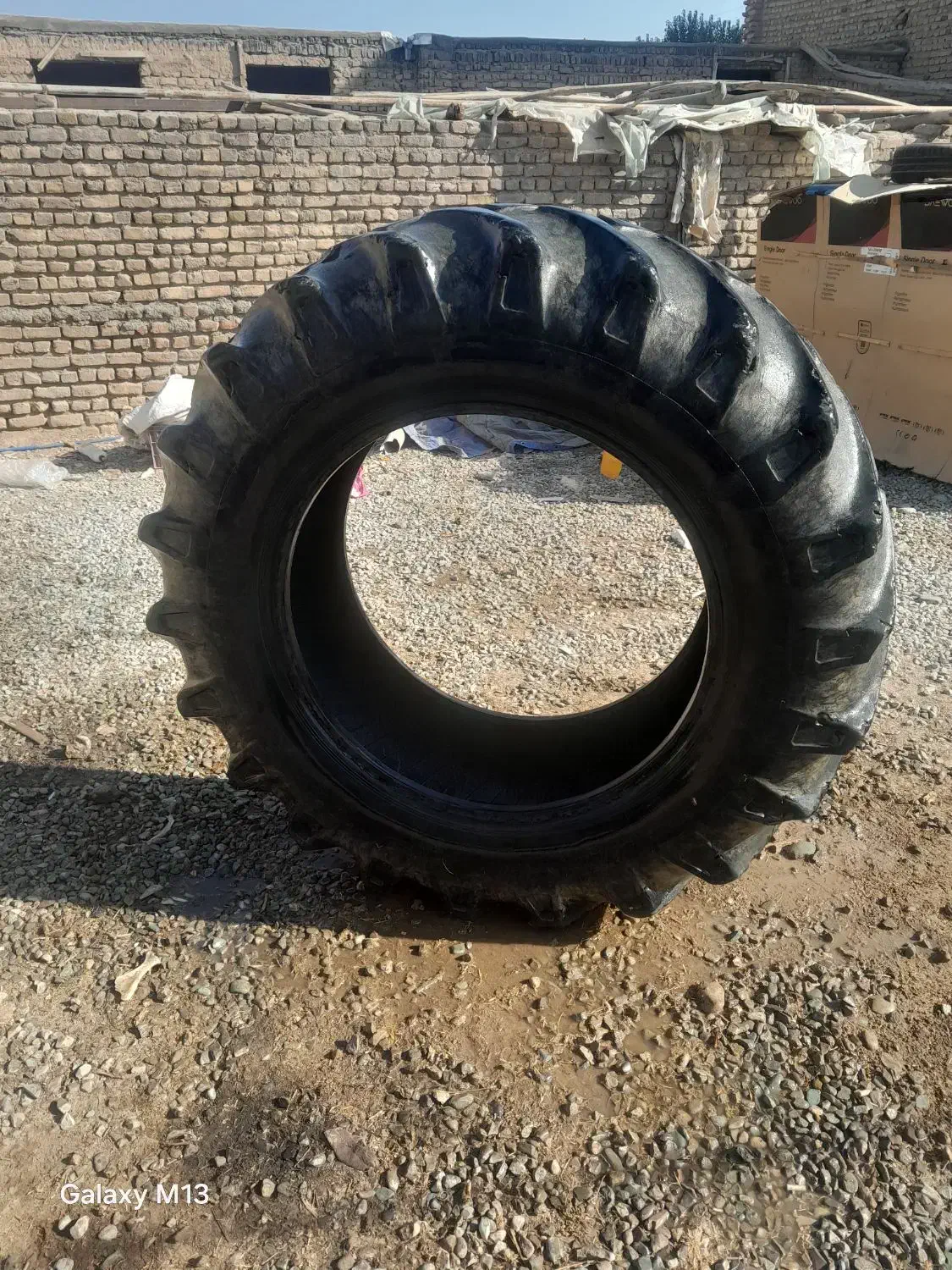 لاستیک عقب تراکتور۳۹۹|قطعات یدکی و لوازم جانبی|محمدشهر, ولدآباد|دیوار