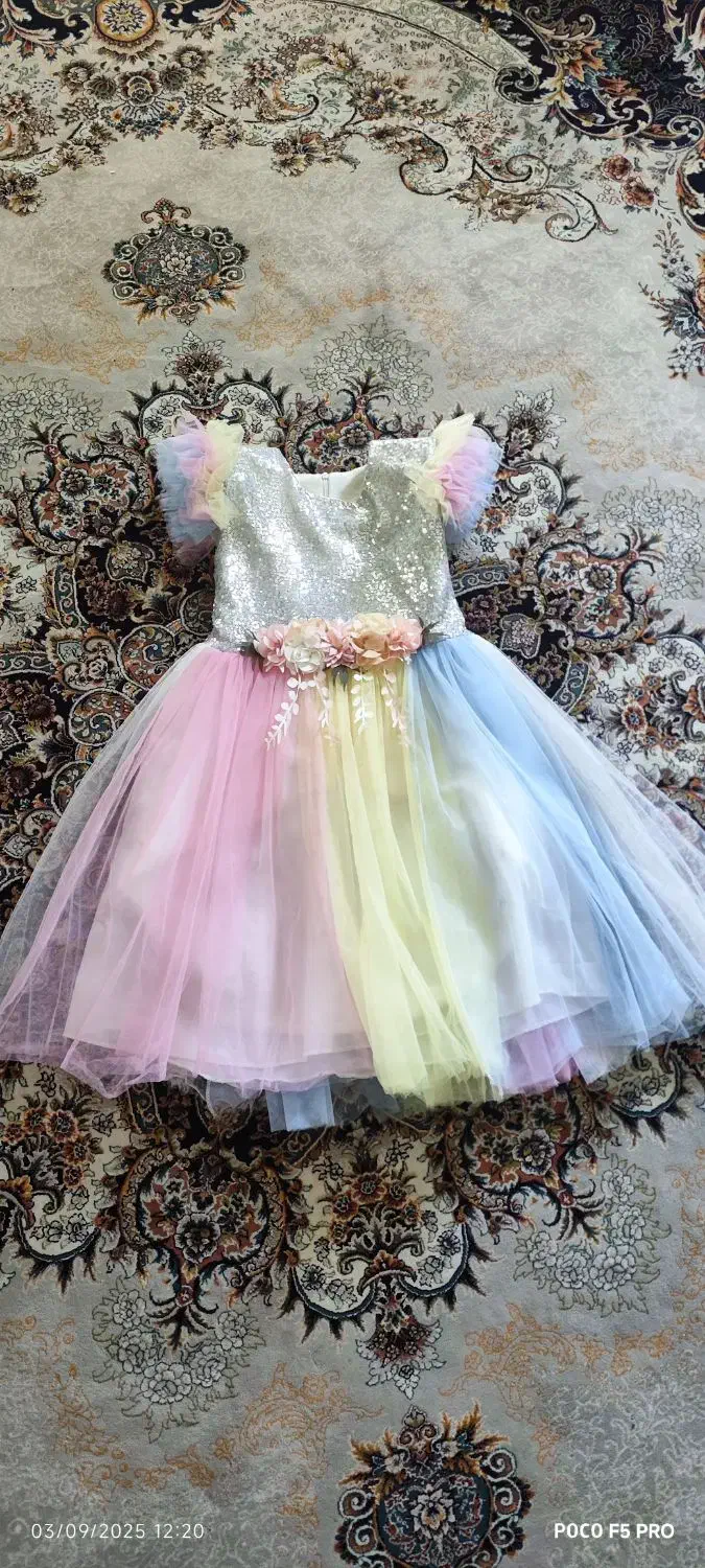 لباس عروس رنگین کمان|لباس|مهاباد (آذربایجان غربی), |دیوار