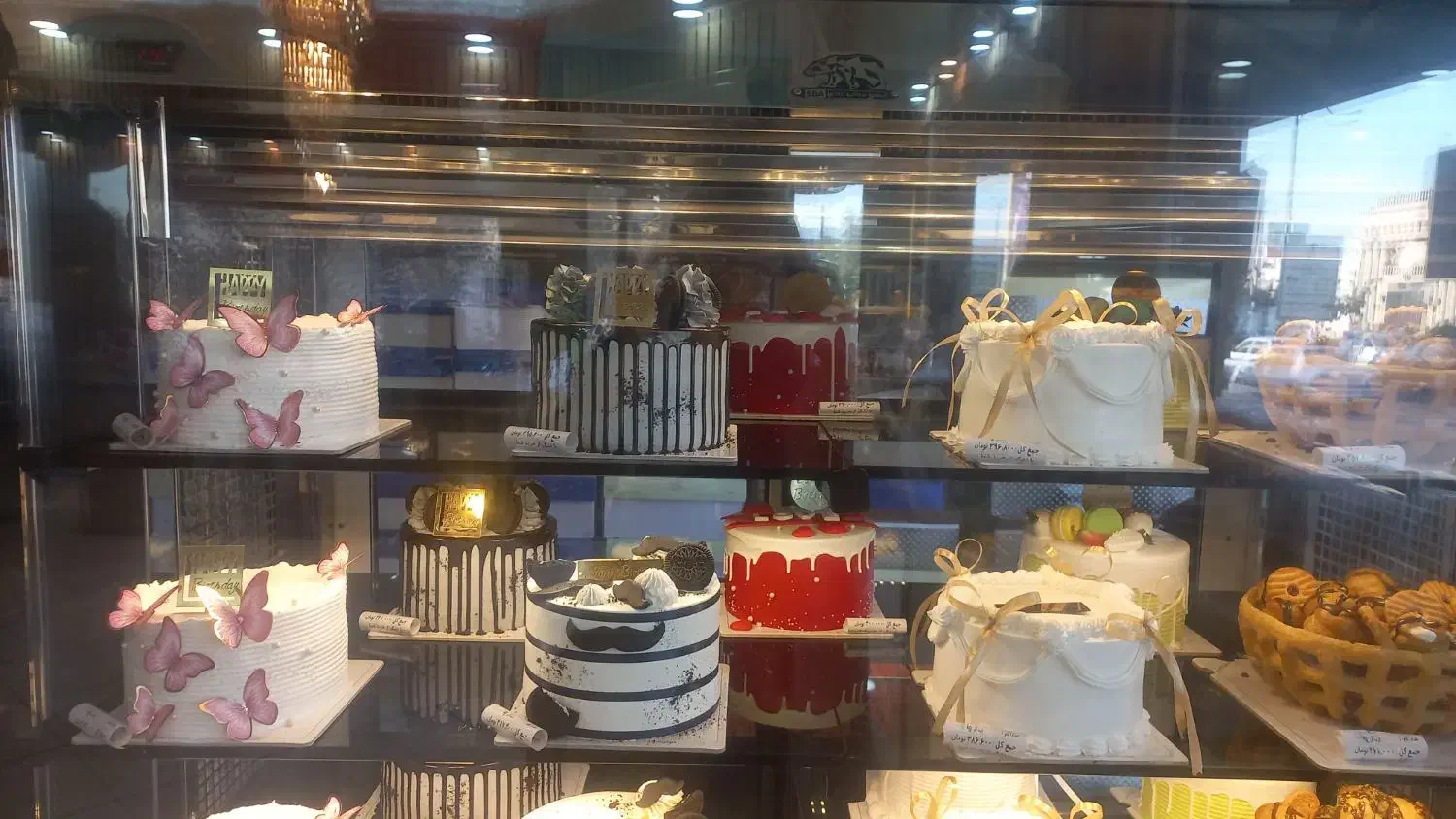 فروشنده خانم در قنادی نامزدی|استخدام خدمات فروشگاه و رستوران|قرچک, مهدیه|دیوار