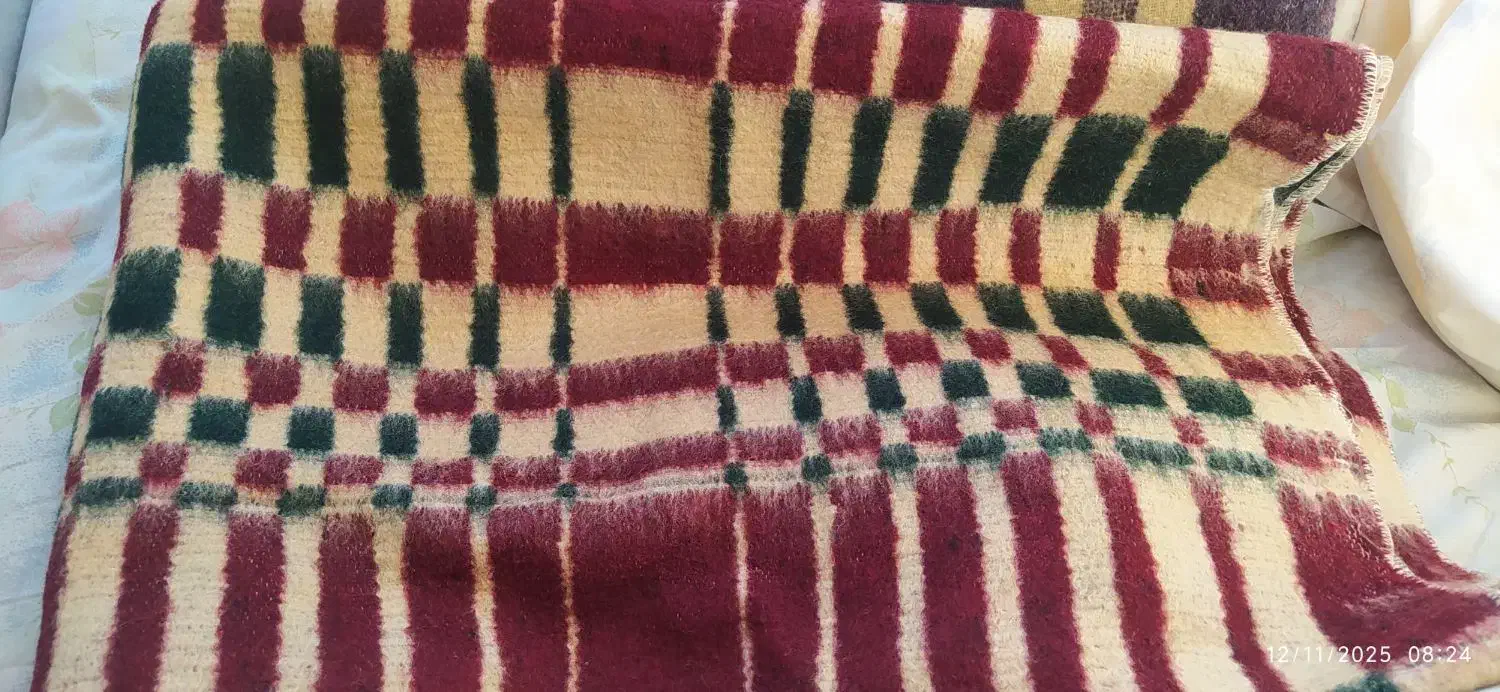 پتو نمدی لحاف وتشک|رختخواب، بالش، پتو|خمینی‌شهر, |دیوار