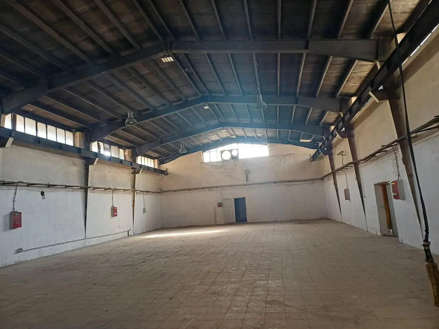 ۷۰۰مترسوله جرثقیل سقفی انشعابات کامل کد (71)|اجارهٔ دفتر صنعتی، کشاورزی، تجاری|پردیس, شهرک صنعتی کمرد|دیوار