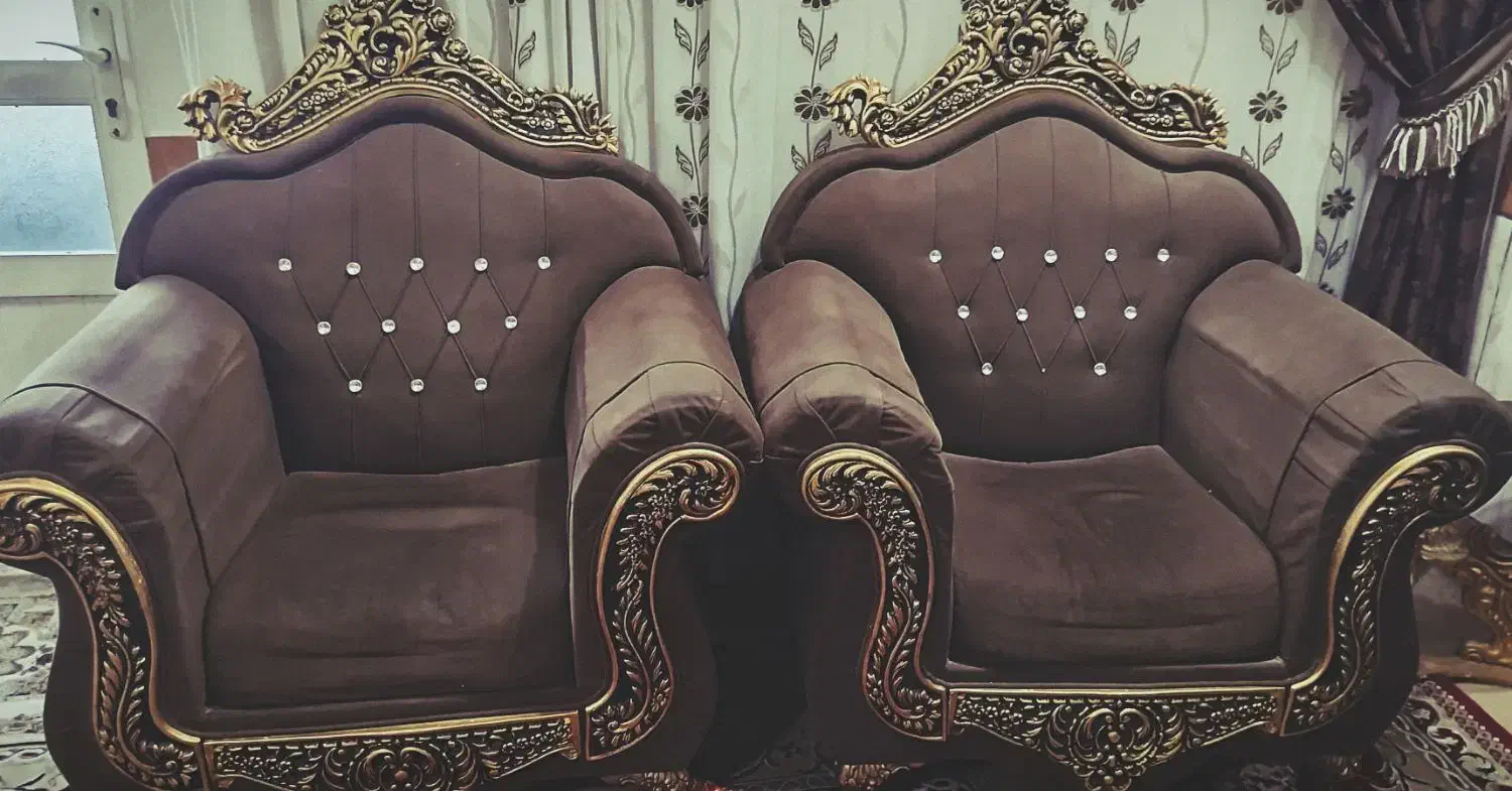 مبل قهوه‌ای سوخته|مبلمان خانگی و میز عسلی|شهرکرد, |دیوار