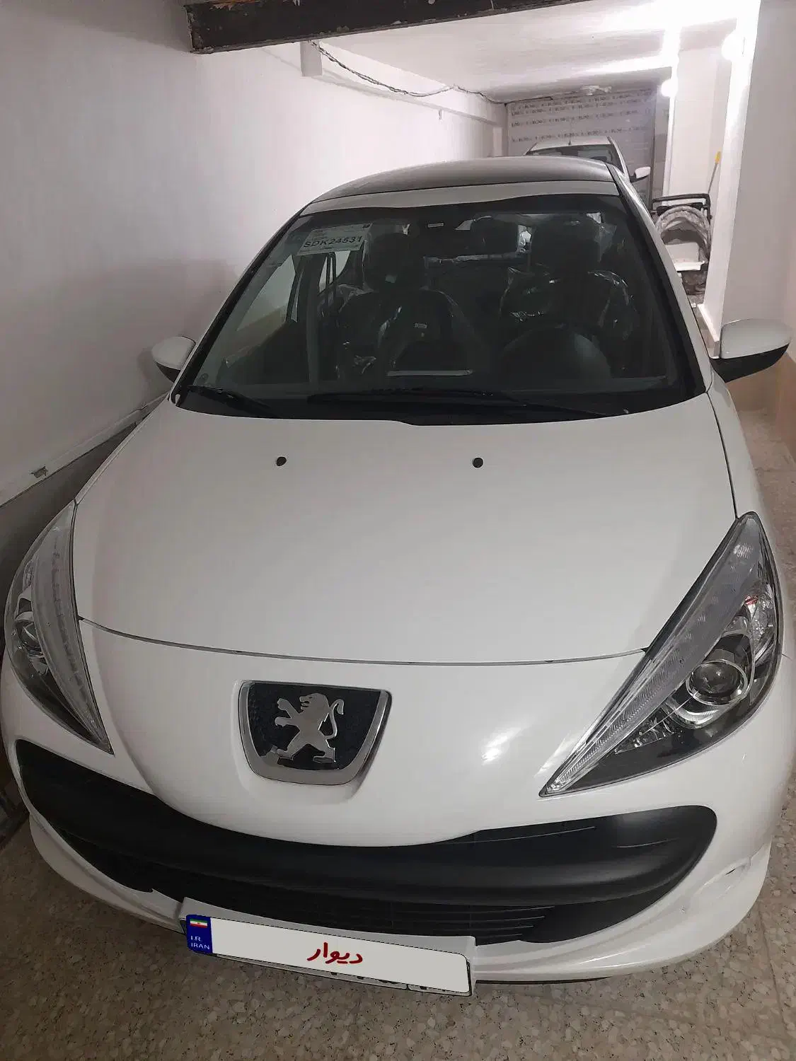 پژوه ۲۰۷ پانورما سقف شیشه ای|خودرو سواری و وانت|ملایر, |دیوار