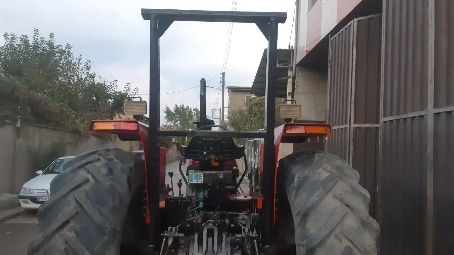 تراکتور مدل ۸۴ جفت|خودرو سنگین|فاضل آباد, |دیوار