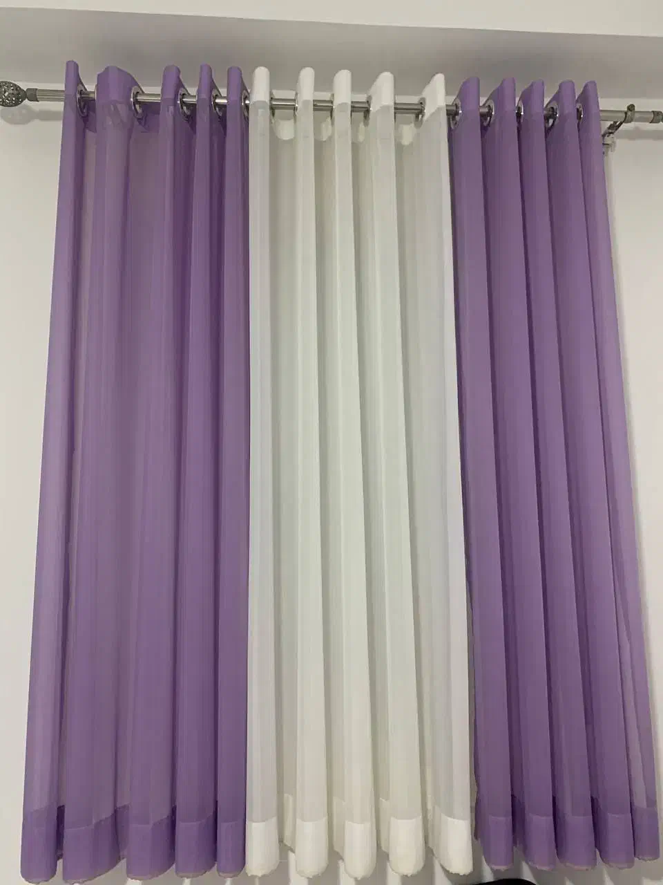 دو عدد تخت و یک کمد و یک پرده پانچی|تخت و سرویس خواب|ساری, |دیوار