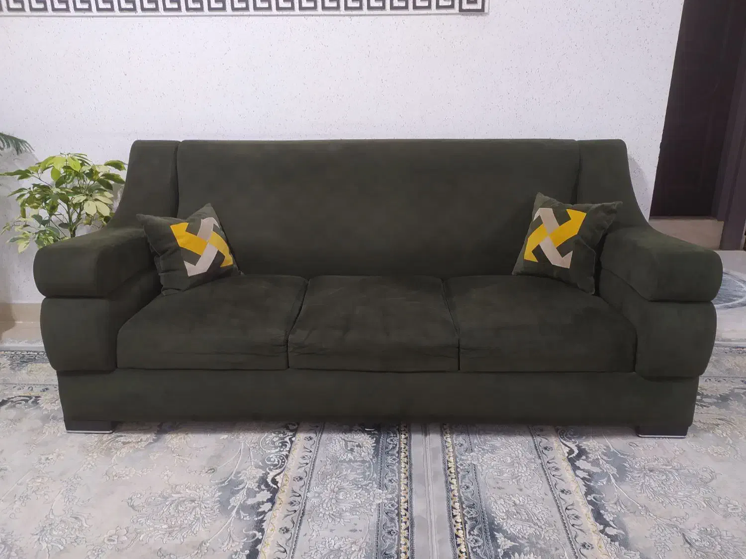 مبل|مبلمان خانگی و میز عسلی|قروه, |دیوار