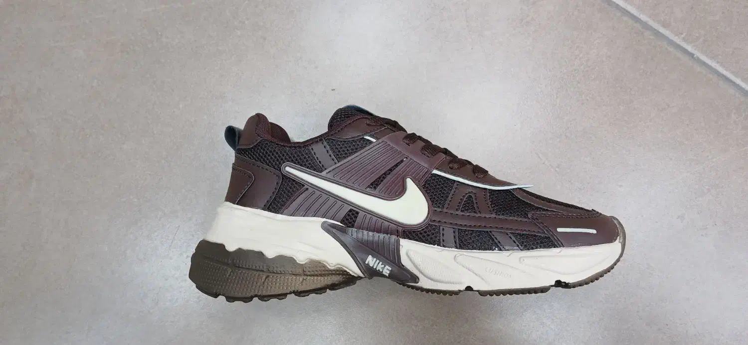 نایک V2K|کیف، کفش، کمربند|شیراز, وصال|دیوار