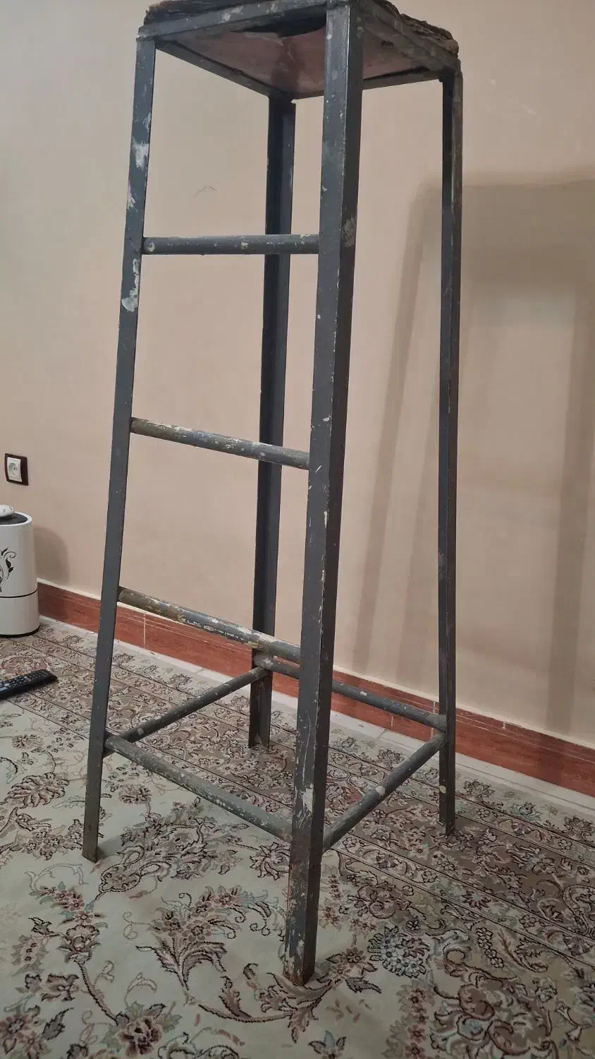 چهارپایه|صندلی و نیمکت|تهران, خزانه|دیوار