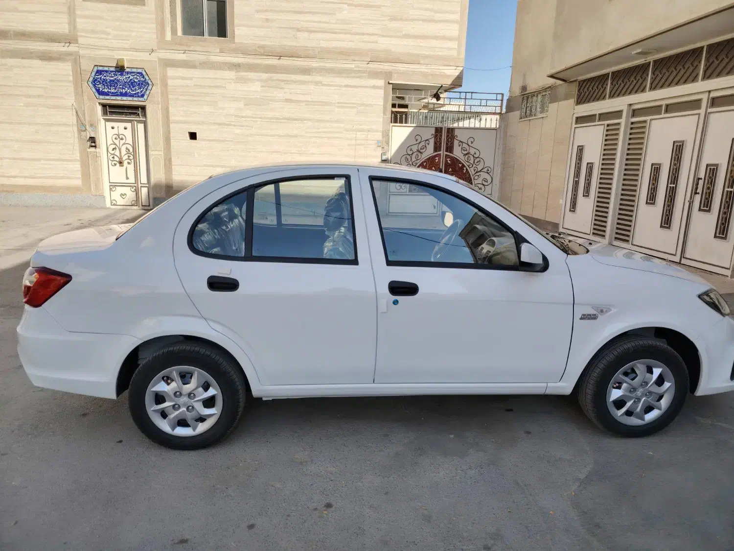 ساینا دوگانه خشک|خودرو سواری و وانت|خمینیشهر, |دیوار