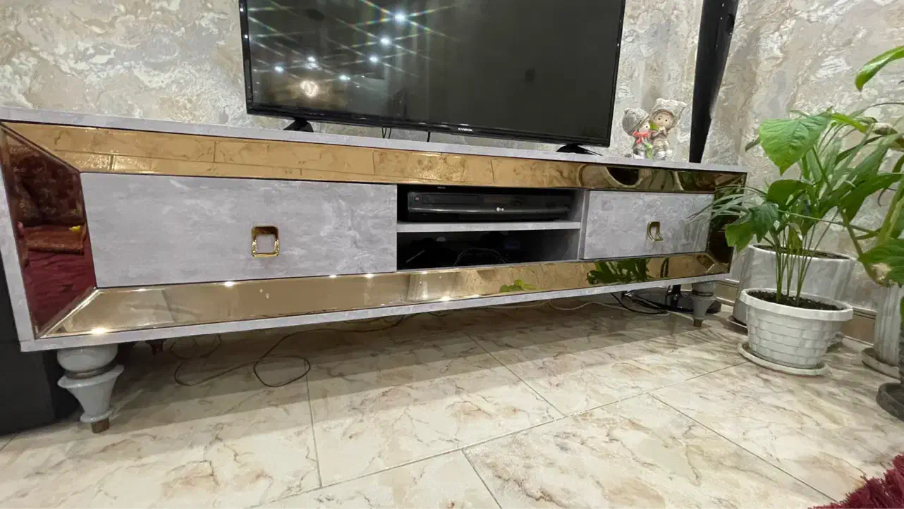 اینه و کنسول به همراه میز تی وی|بوفه، ویترین، کنسول|تهران, منیریه|دیوار