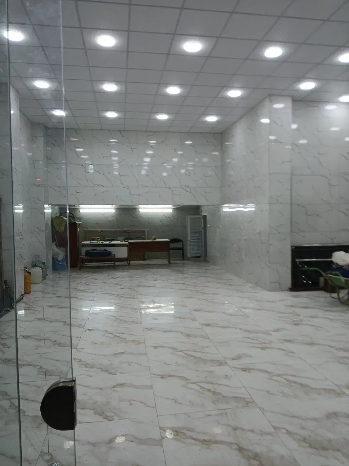 اجاره مغازه ۹۰ متری شهرک ولیعصر|اجارهٔ مغازه و غرفه|کنگاور, |دیوار