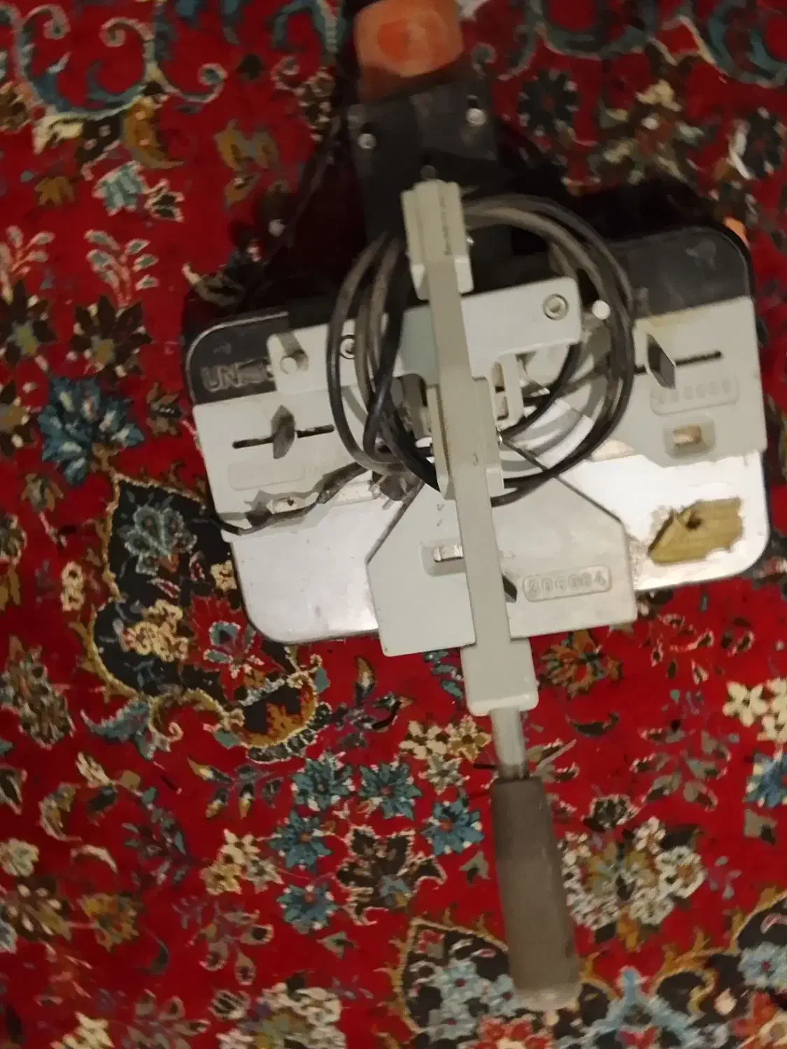 بخاری مبل 7نفره کیس مانیتور میزش دستگاه چلچله|مبلمان خانگی و میز عسلی|نیشابور, مدرس|دیوار