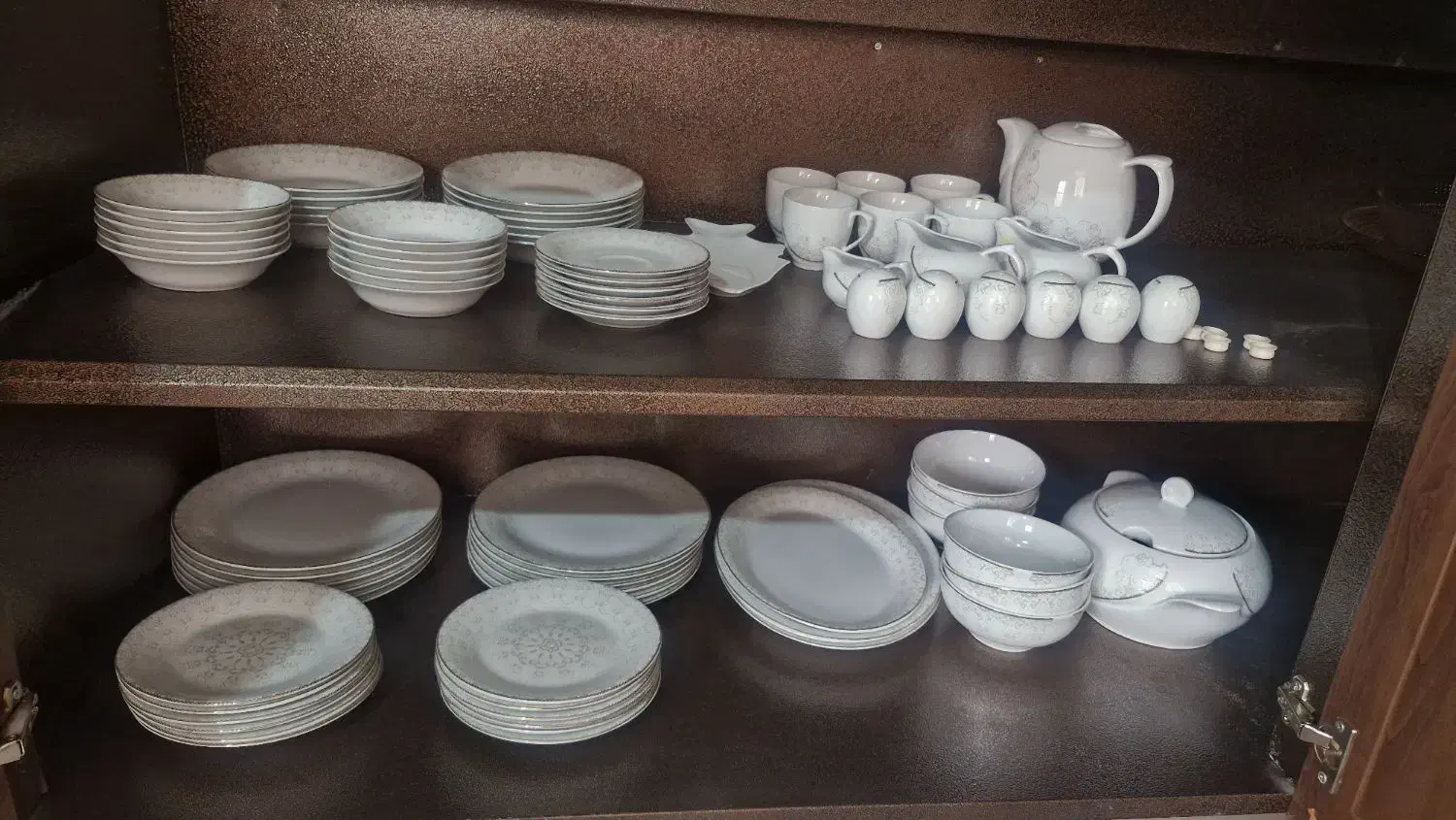 سرویس غذاخوری|ظروف سرو و پذیرایی|فیروزآباد (فارس), |دیوار