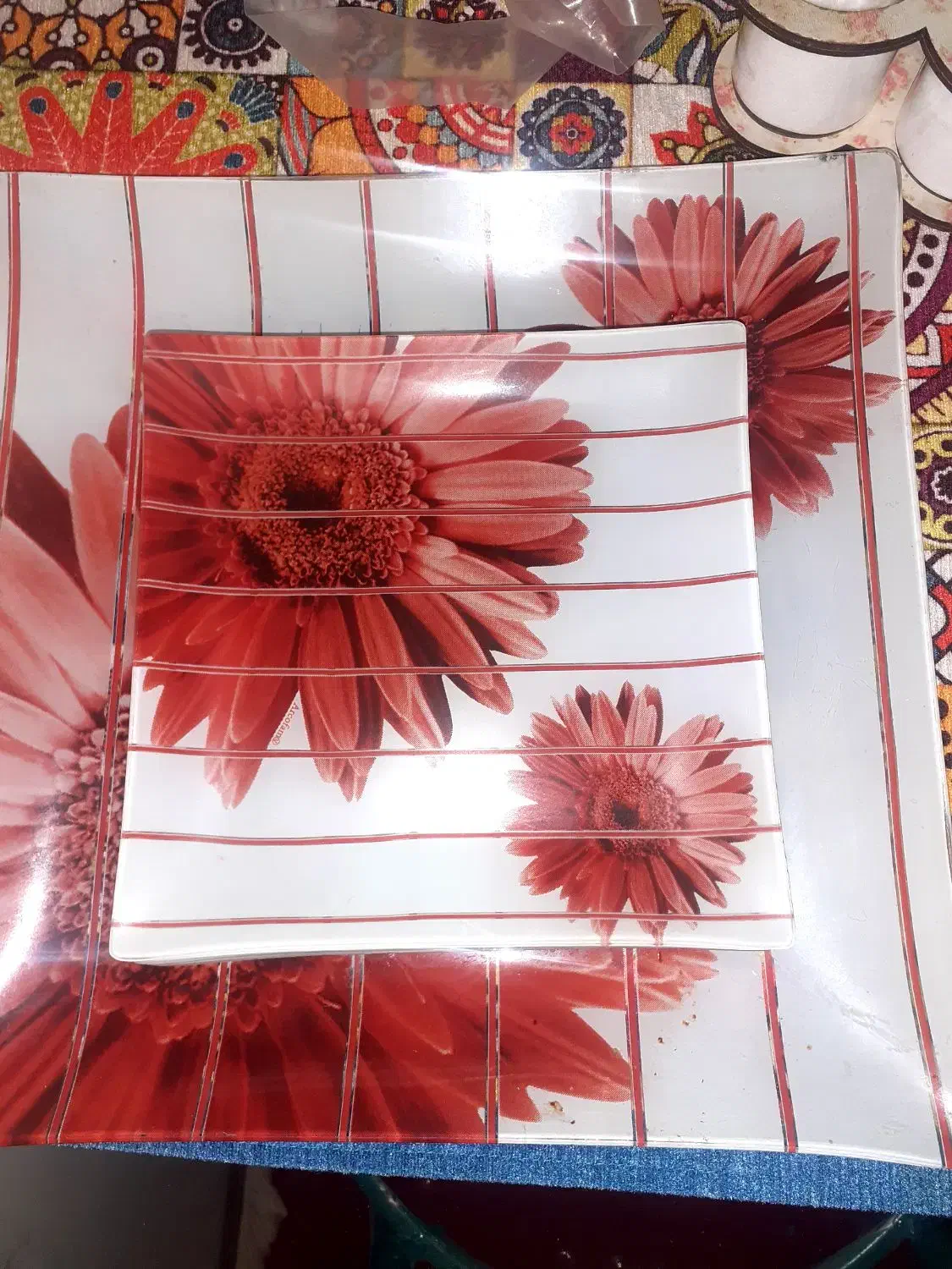 دیس و پیش دستی|ظروف سرو و پذیرایی|هشتگرد, فاز ۷ مهستان|دیوار