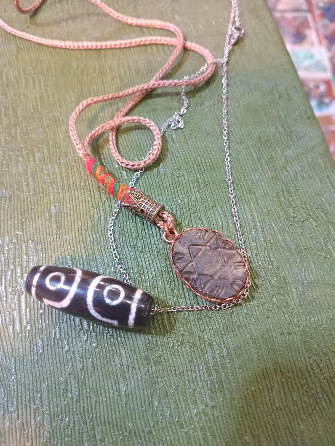 مهره قدیمی تضمینی|بدلیجات|بافت, |دیوار