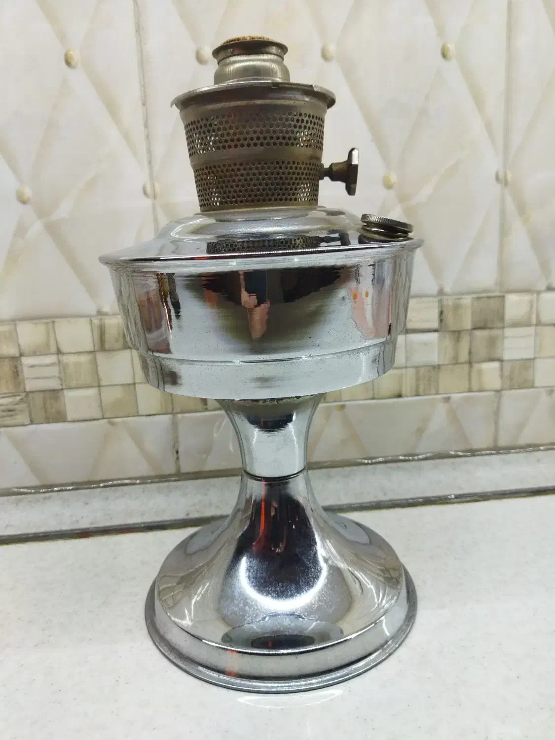 چراغ گرد سوز انگلیسی علاالدین|کلکسیون اشیاء عتیقه|تهران, هفده شهریور|دیوار