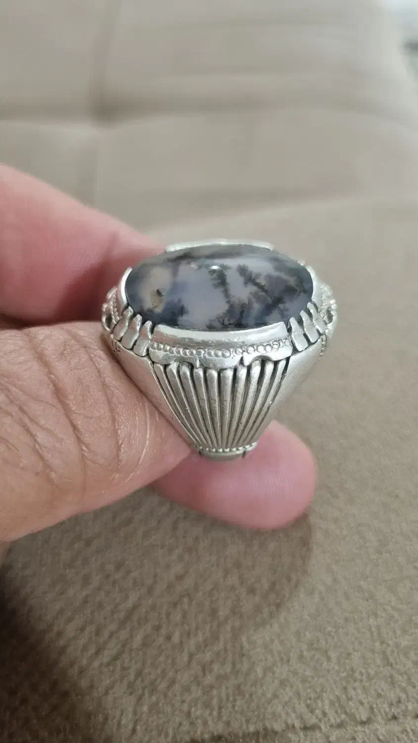 انگشتر شجر قائن|کلکسیون اشیاء عتیقه|سقز, |دیوار