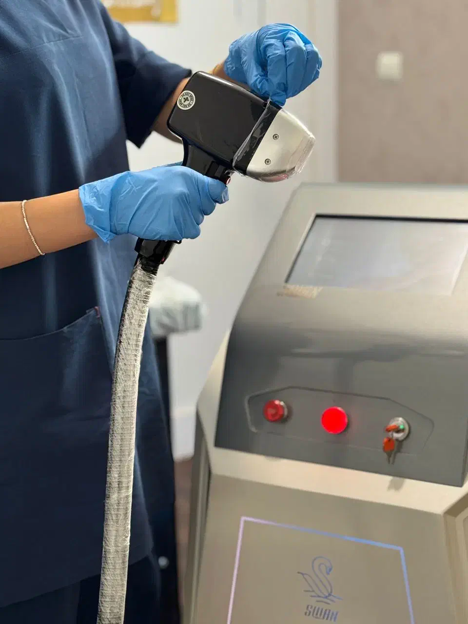 لیزر بدن زیبایی ماندگار /|آرایشی، بهداشتی، درمانی|اصفهان, چرخاب|دیوار