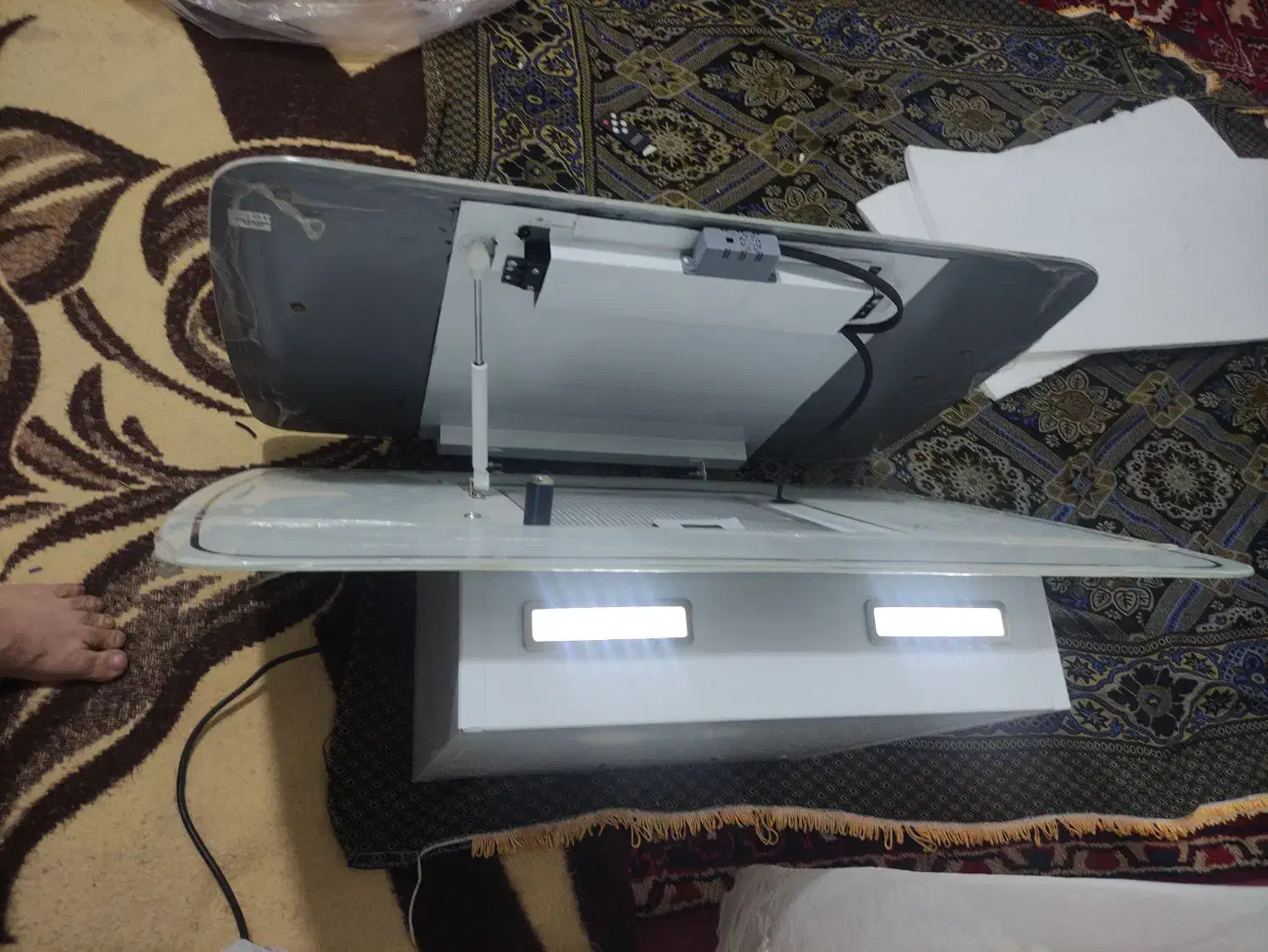 هود آی کن|هود|تبریز, |دیوار