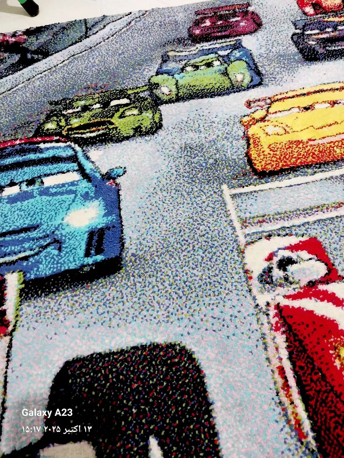 فرش اتاق کودک درحد نو|فرش|شیراز, ریشمک|دیوار