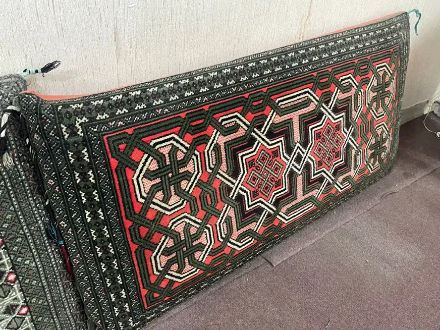 پشتی در ۳ طرح ۶ عدد|پشتی|هشتگرد, هشتگرد قدیم|دیوار