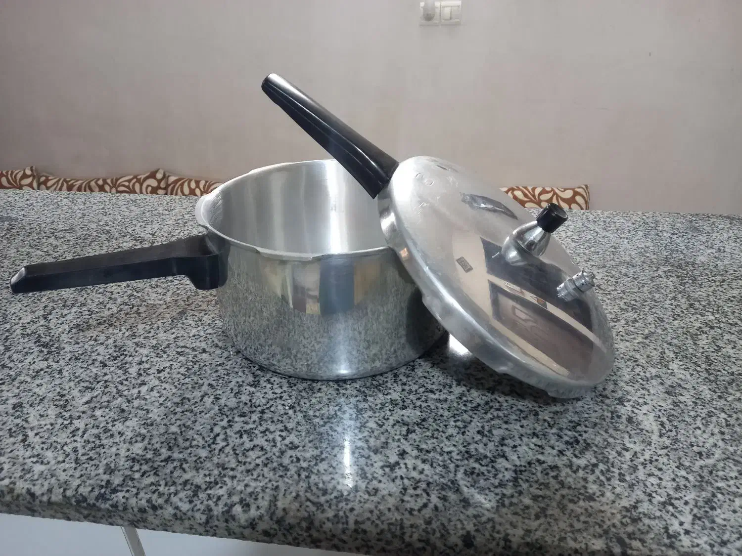 زودپز ۶لیتر تور مکس قدیمی ساخت ایران|ظروف پخت‌وپز|آران و بیدگل, |دیوار