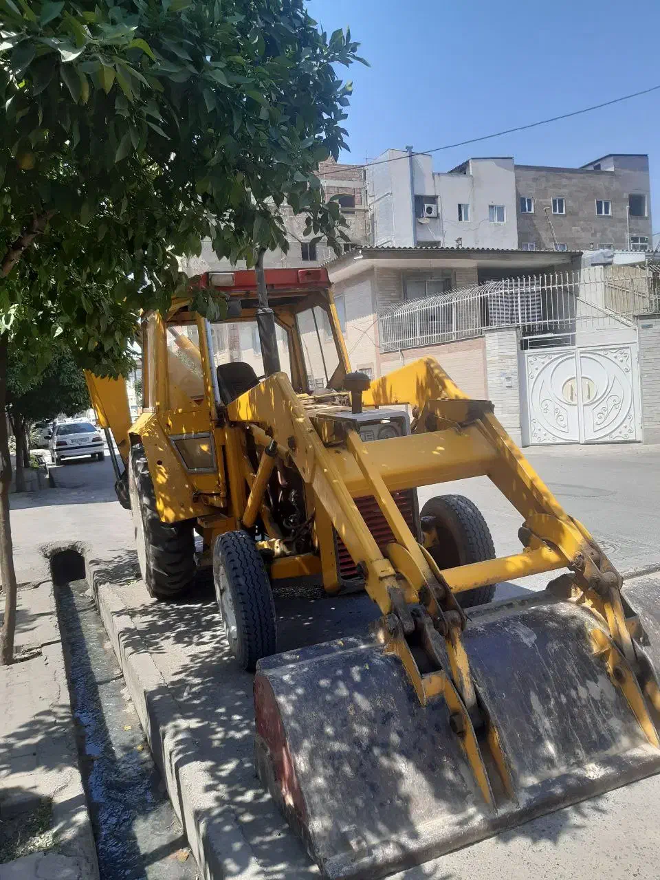 خدمات بیل بکهو کندن انواع پی ،کانال و خاکبرداری|خدمات پیشه و مهارت|گرگان, |دیوار