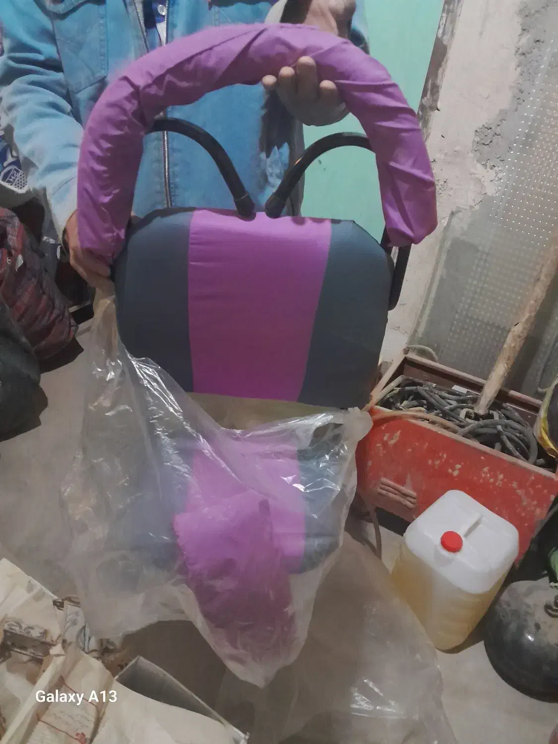 صندلی|تخت و صندلی بچه|میبد, |دیوار