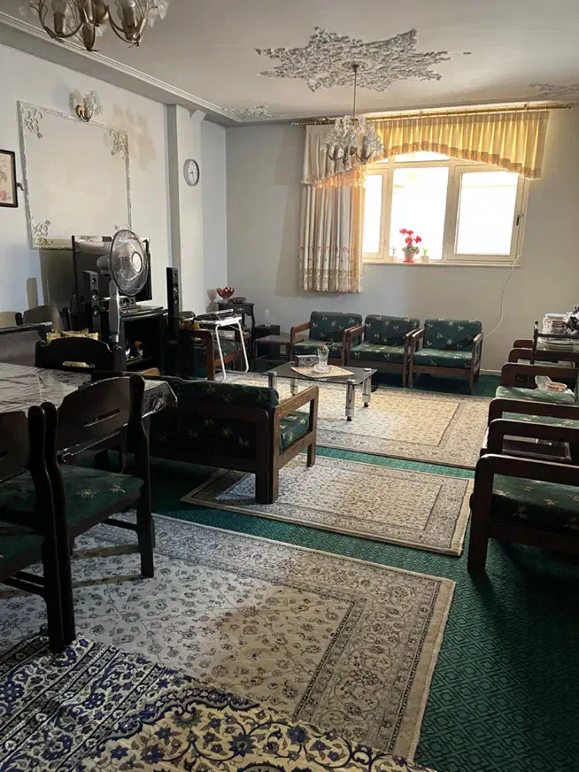 آپارتمان تمیز و‌مرتب نوستالژی در مشیر غربی|فروش آپارتمان|شیراز, سینما سعدی|دیوار