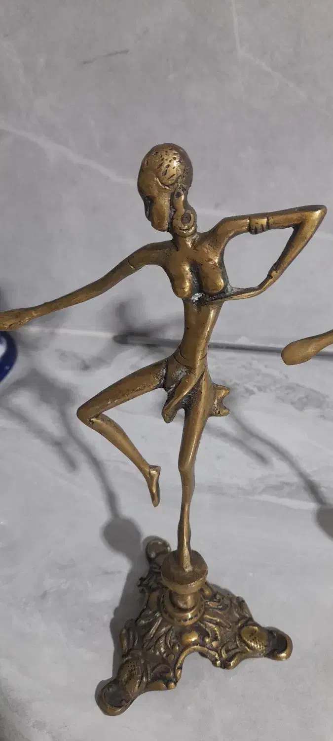 مجسمه زن برنز|مجسمه، تندیس، ماکت|تهران, تهرانسر مرکزی|دیوار