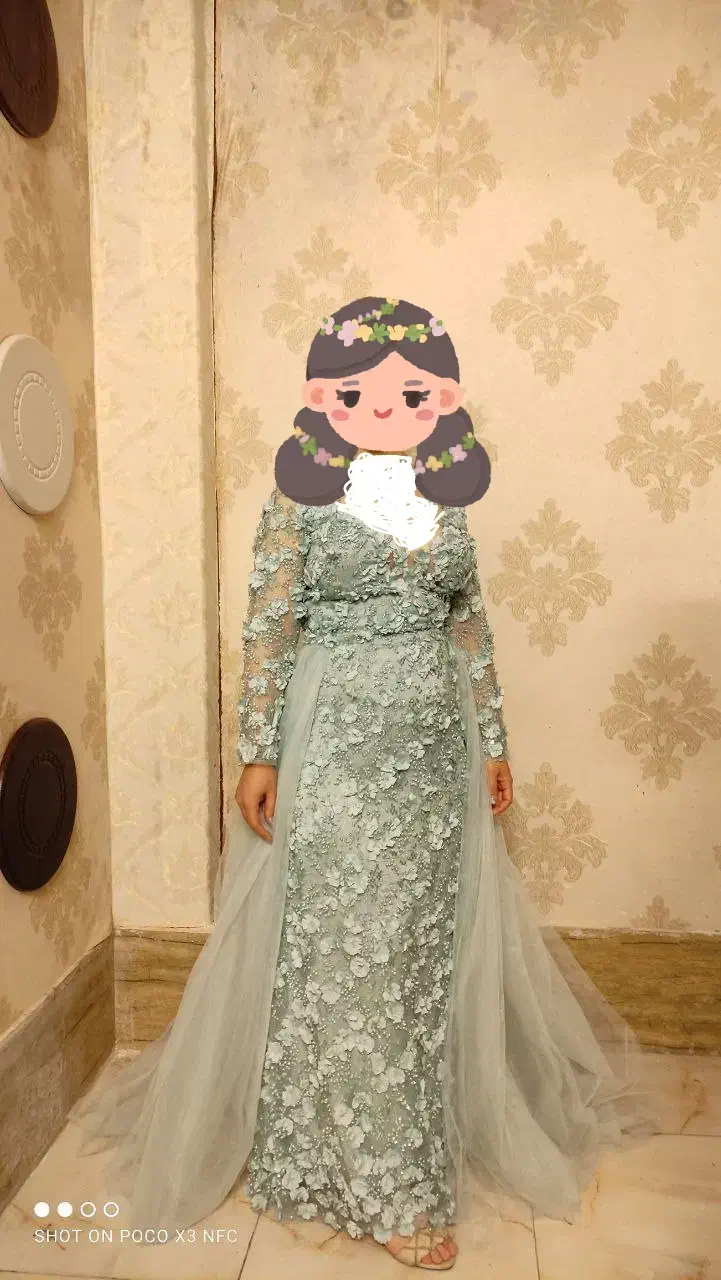 لباس مجلسی|لباس|فردوسیه, |دیوار