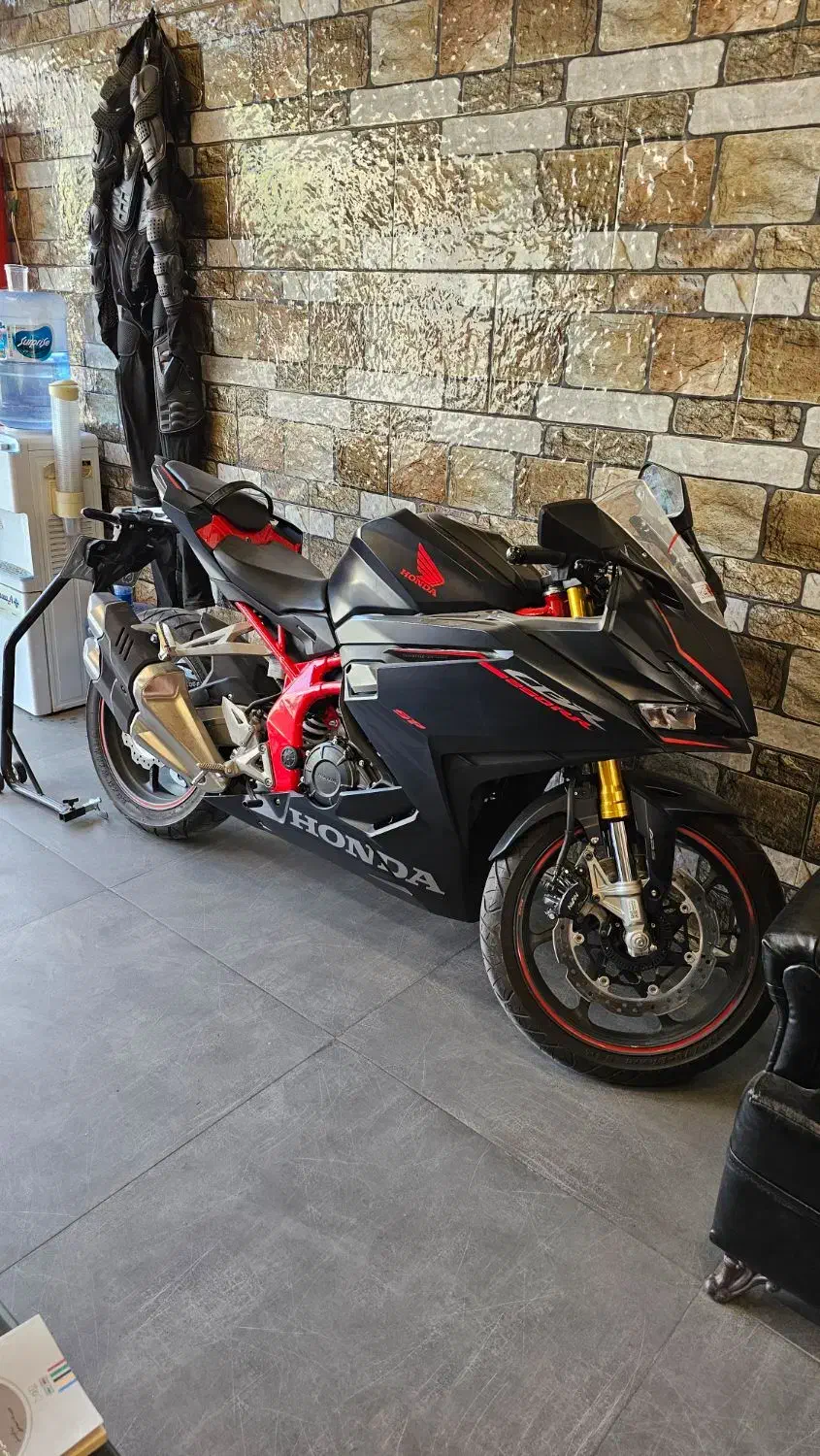 cbr 250 سی بی آر|موتورسیکلت|گرمدره, |دیوار