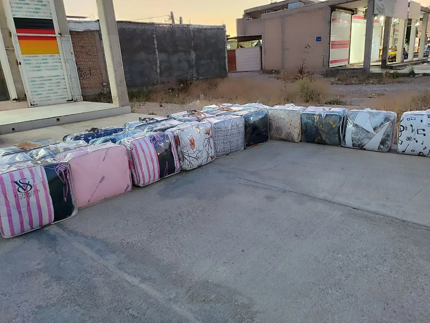 مرکز تولید و پخش انواع روتختی|سرویس روتختی|اندیمشک, |دیوار