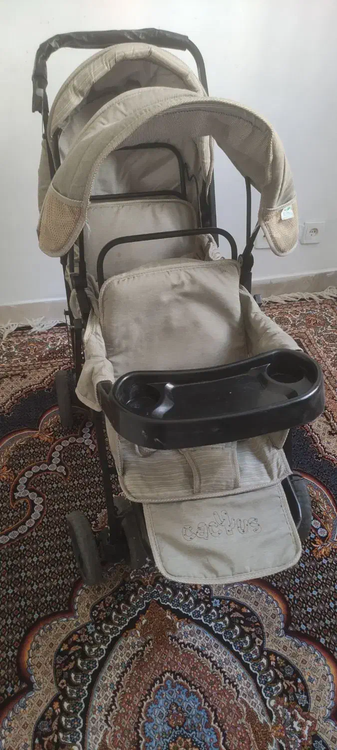 کالسکه دو قلو در حد نو|کالسکه و لوازم جانبی|اسلام‌شهر, شهرک قائمیه|دیوار